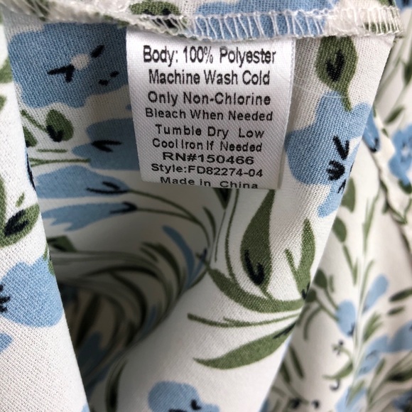 Stitch Fix Fun 2 Fun MacKenzie Floral Popover Top - Picture 6 of 8